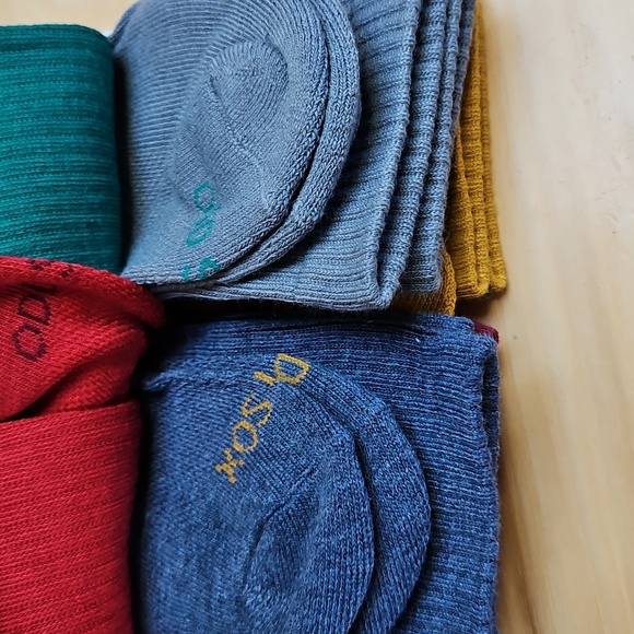 Basix By ODD Sox 6 Pair Crew Sox In Mountain Autumn COLORS Sz.8-12 - Picture 3 of 7